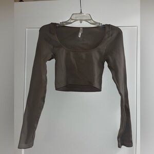 Aritzia crop top